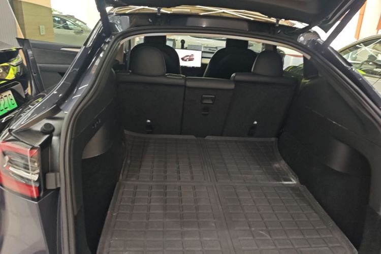 Tesla Model Y 2022 #19 Tesla Model Y 2022 car image #19