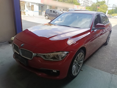 BMW 3 Series 2019 BMW 3 Series 2019 car image