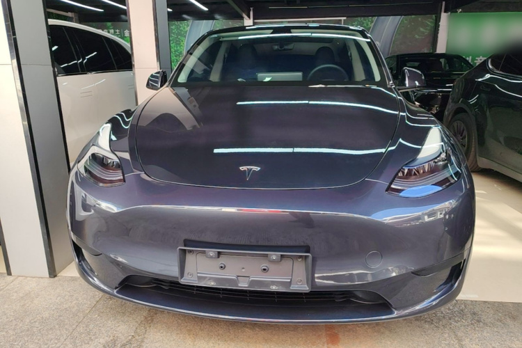 Tesla Model Y 2024 #3 Tesla Model Y 2024 immagine di auto #3