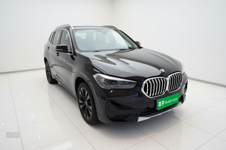 BMW X1 2019 #4 BMW X1 2019 car image #4