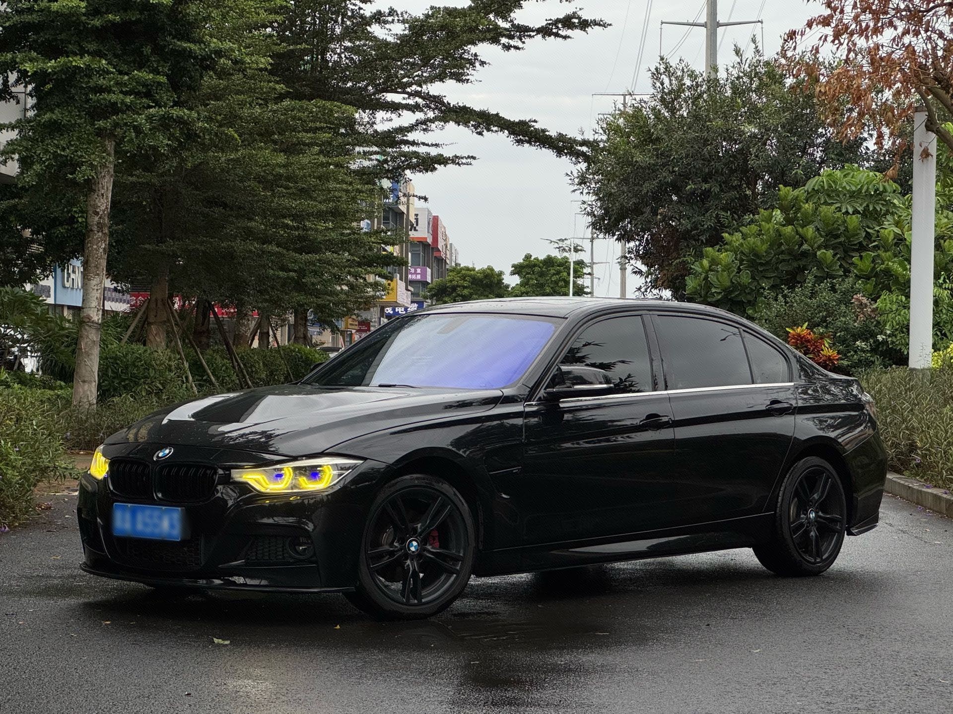 BMW 3 Series 2017 BMW 3 Series 2017 car image