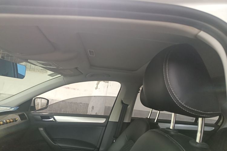 Skoda Rapid 2019 #18 Skoda Rapid 2019 image de voiture #18
