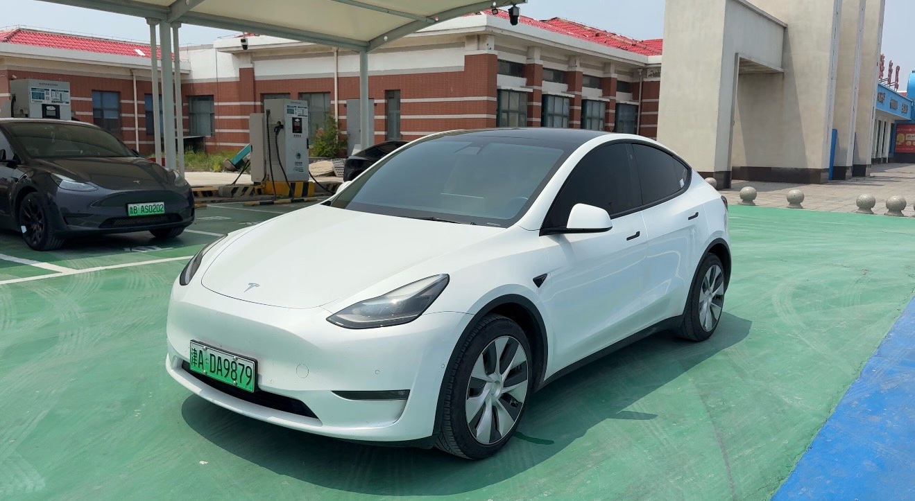 Tesla Model Y 2021 Tesla Model Y 2021 car image