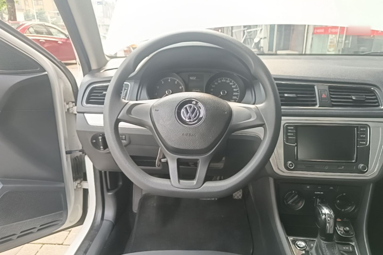 Volkswagen Lavida 2015 car image #11
