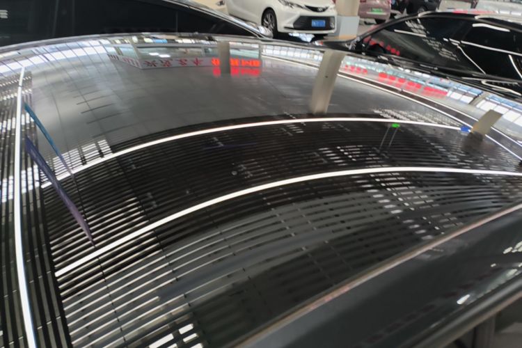 Tesla Model Y 2025 car image #25