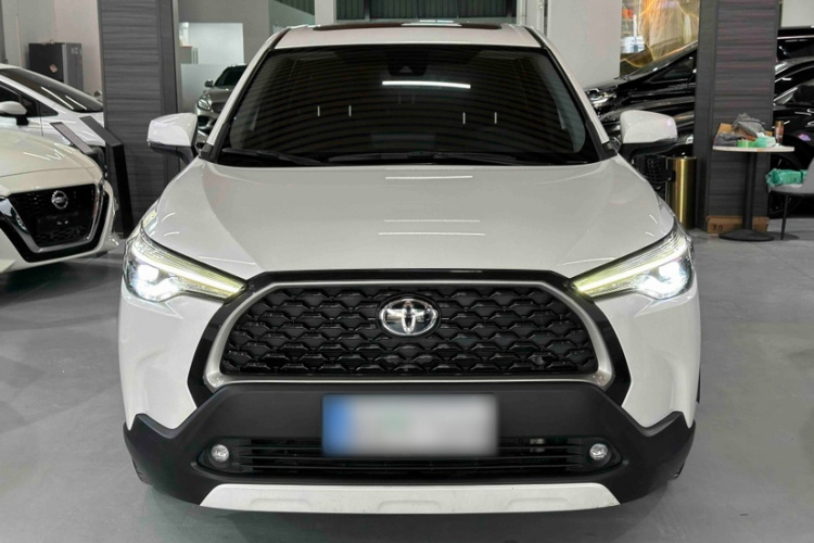 Toyota Corolla Cross 2023 #3 Toyota Corolla Cross 2023 car image #3