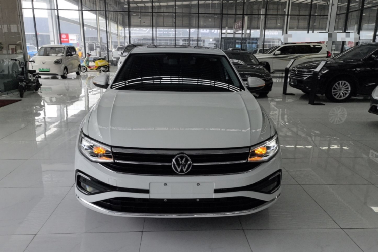 Volkswagen Bora 2023 car image #3