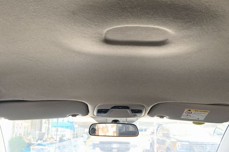 GEELY Emgrand 2022 car image #18