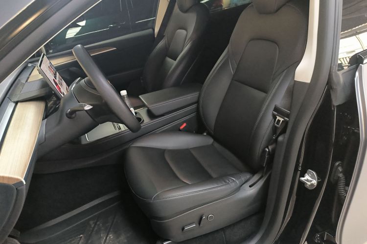Tesla Model Y 2021 #15 Tesla Model Y 2021 car image #15