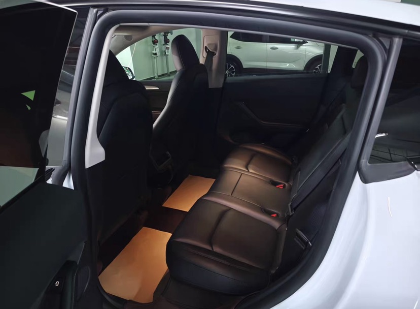 Tesla Model Y 2024 #5 Tesla Model Y 2024 immagine di auto #5