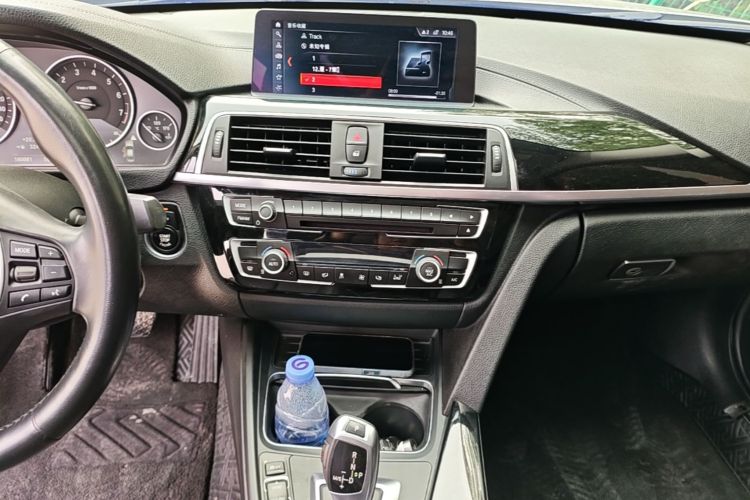 BMW 3 Series 2019 #13 BMW 3 Series 2019 car image #13