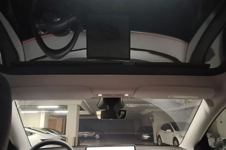 Tesla Model Y 2024 #20 Tesla Model Y 2024 car image #20