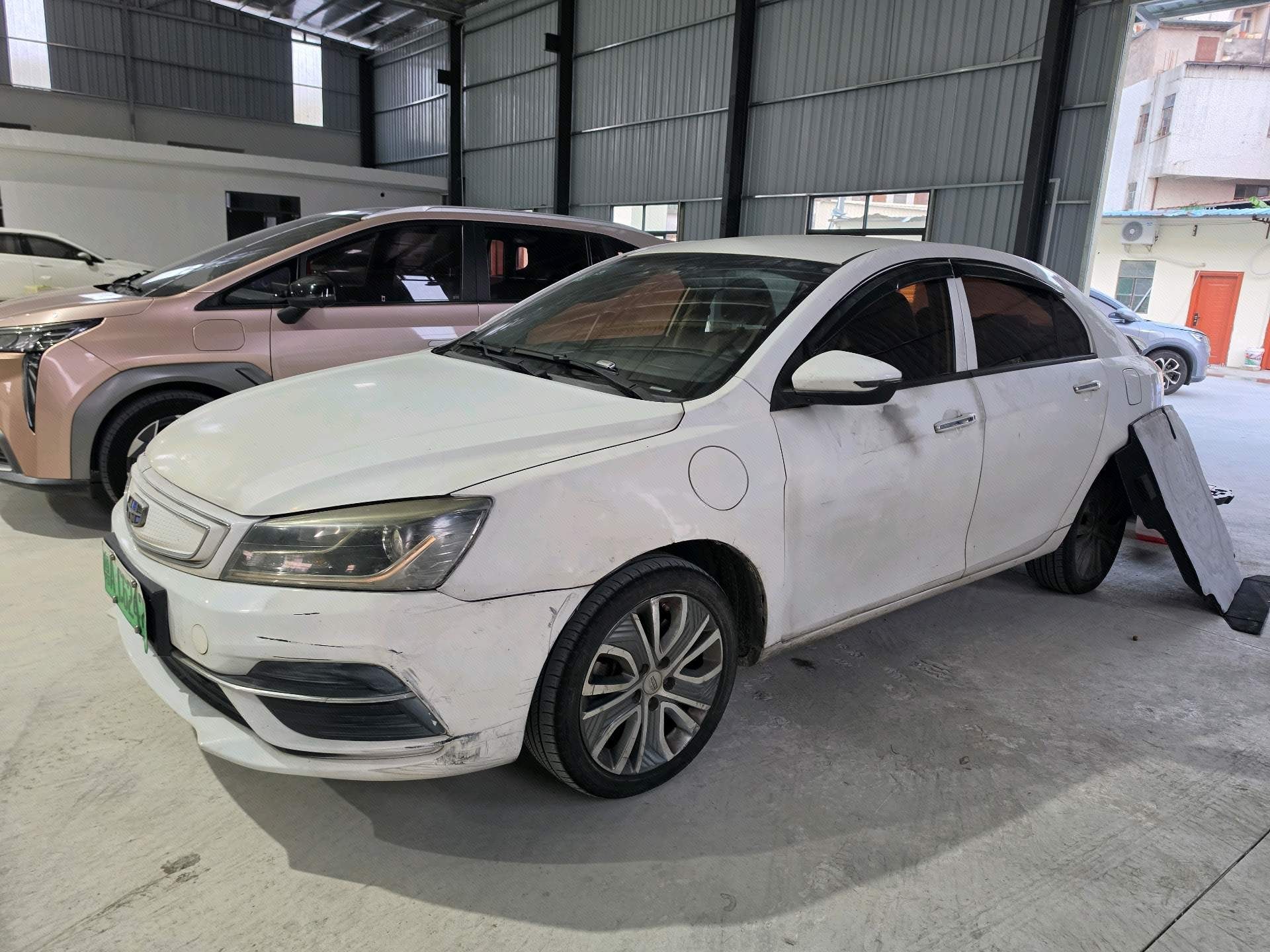 GEELY Emgrand New Energy 2019 GEELY Emgrand New Energy 2019 car image