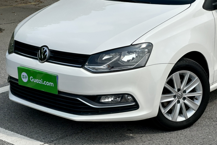 Volkswagen Polo 2015 #28 Volkswagen Polo 2015 car image #28