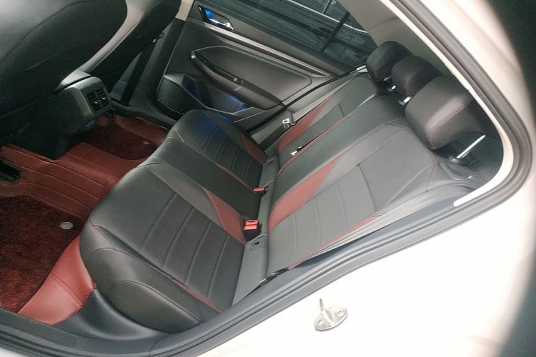 Volkswagen Bora 2021 car image #17