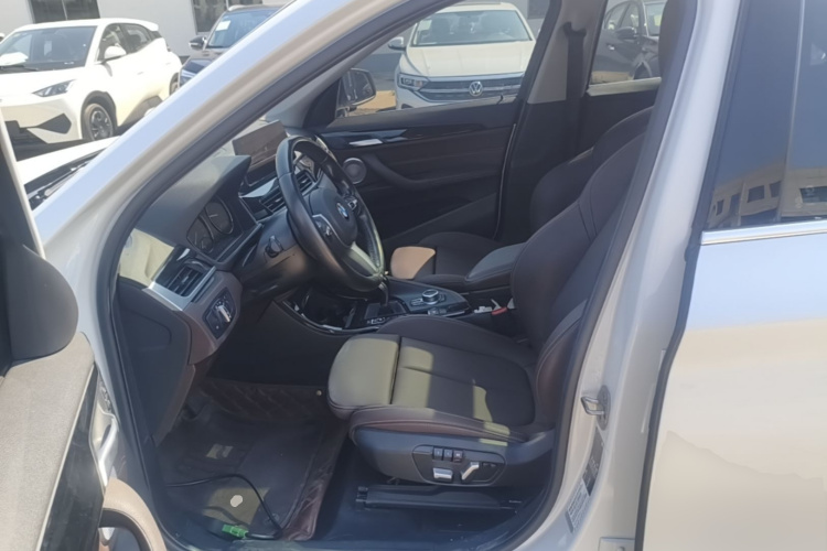 BMW X1 2023 car image #15