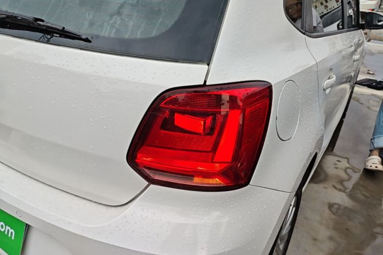 Volkswagen Polo 2015 #8 Volkswagen Polo 2015 car image #8