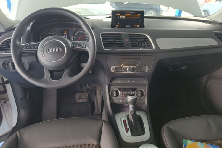 Audi Q3 2018 #10 Audi Q3 2018 car image #10