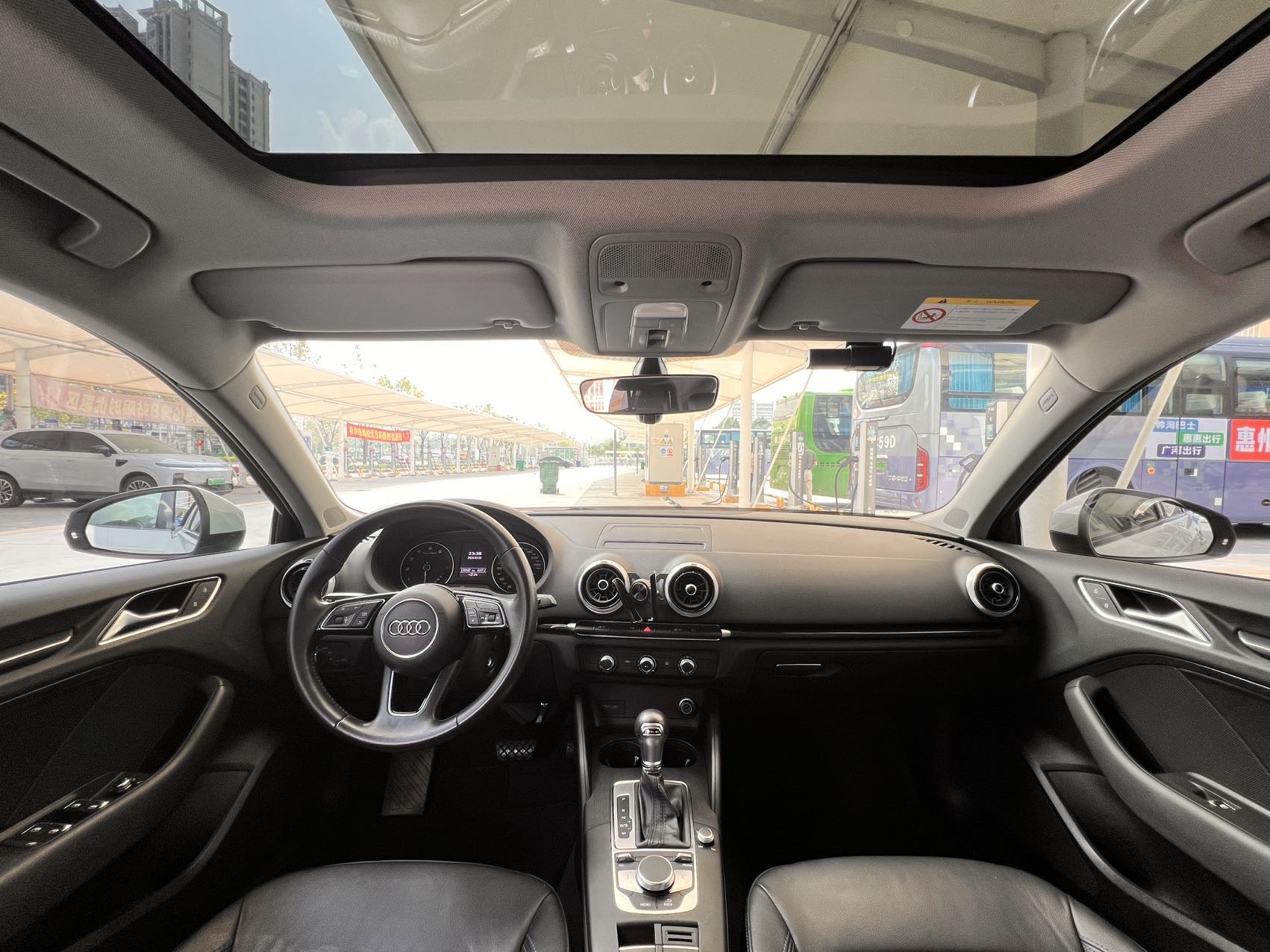 Audi A3 2018 car image #6