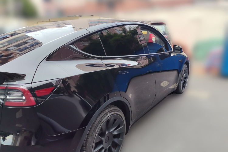 Tesla Model Y 2022 #5 Tesla Model Y 2022 car image #5