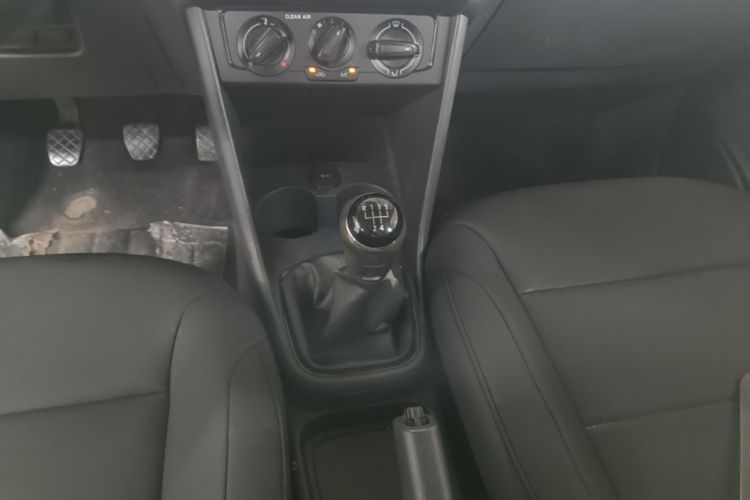 Volkswagen Polo 2017 #14 Volkswagen Polo 2017 car image #14