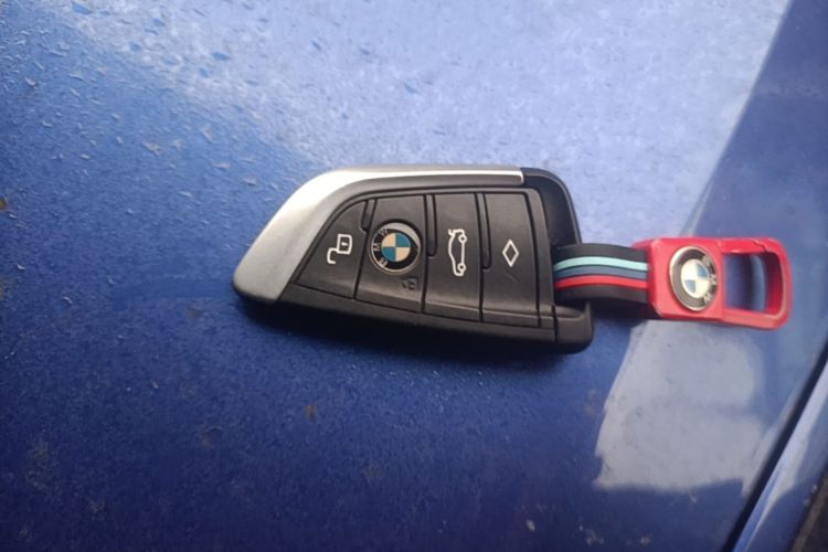 BMW 3 Series 2020 #9 BMW 3 Series 2020 car image #9