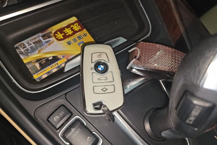 BMW 3 Series 2015 #9 BMW 3 Series 2015 car image #9