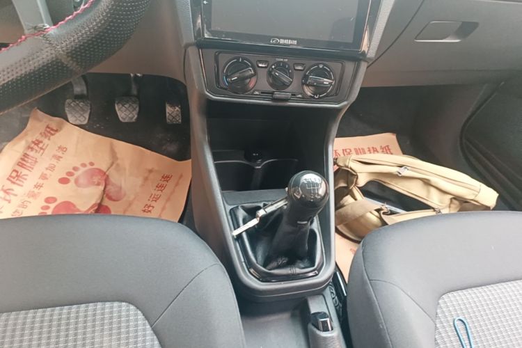 Volkswagen Santana 2018 #14 Volkswagen Santana 2018 car image #14