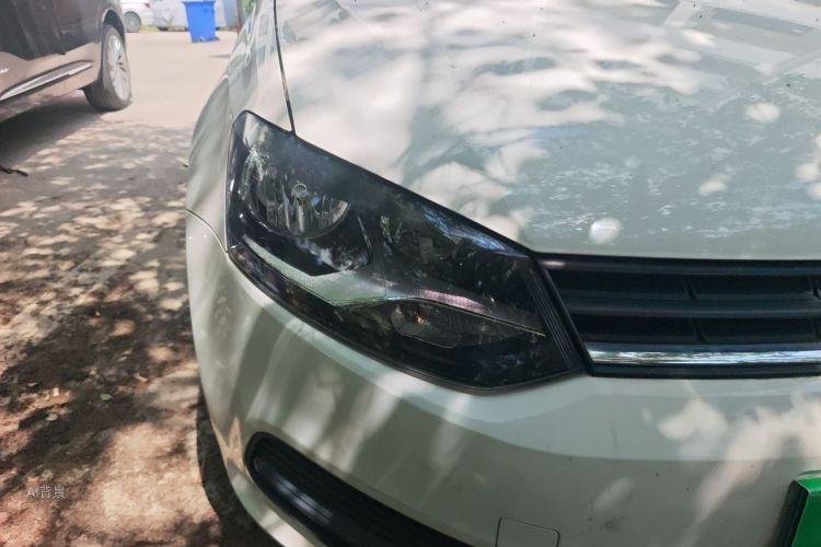 Volkswagen Polo 2017 car image #8