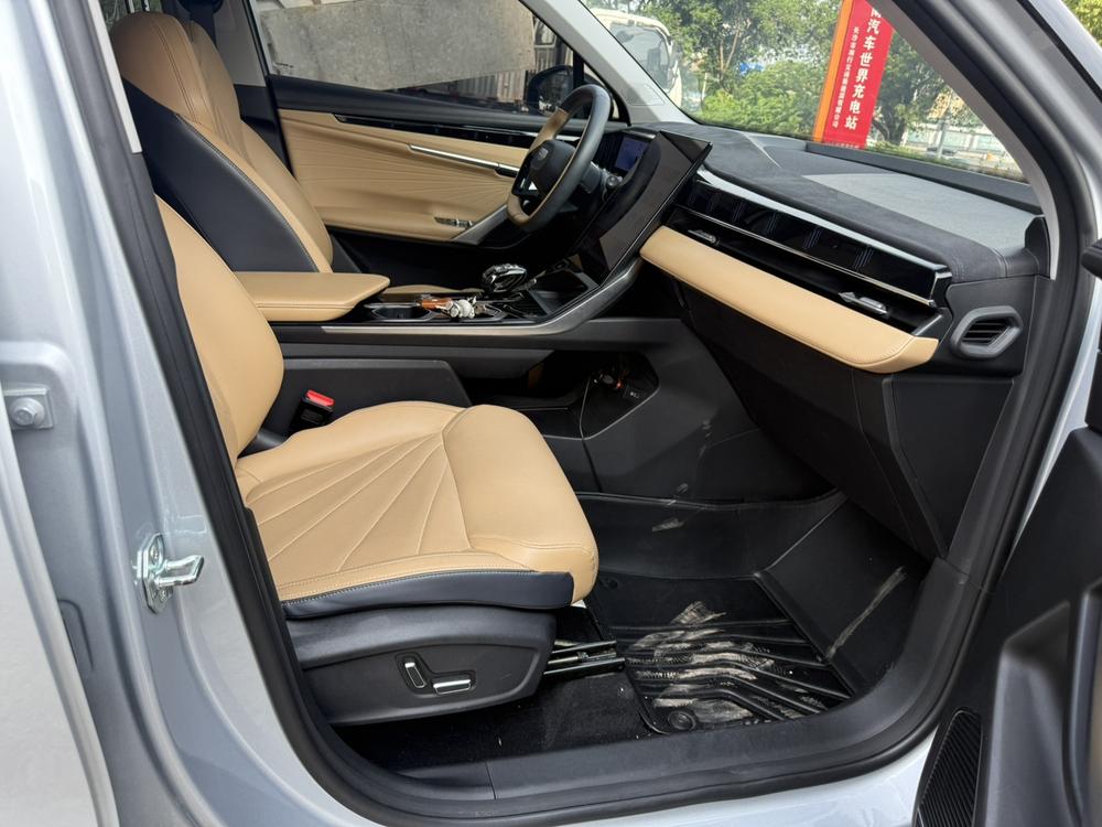 GEELY Boyue L 2023 #8 GEELY Boyue L 2023 car image #8