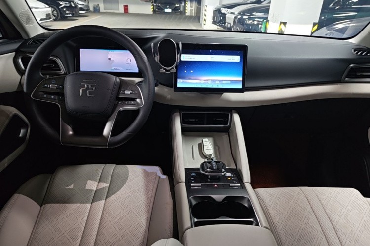 BYD YuanUP 2024 #10 BYD YuanUP 2024 изображение автомобиля #10