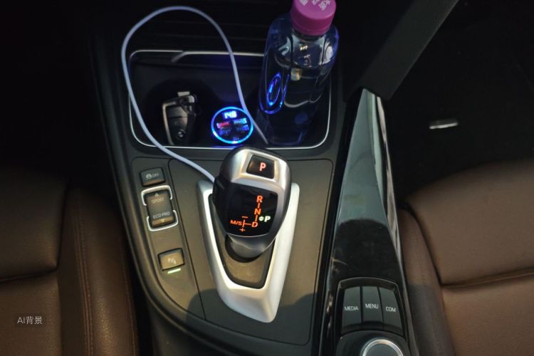 BMW 3 Series 2018 #16 BMW 3 Series 2018 car image #16