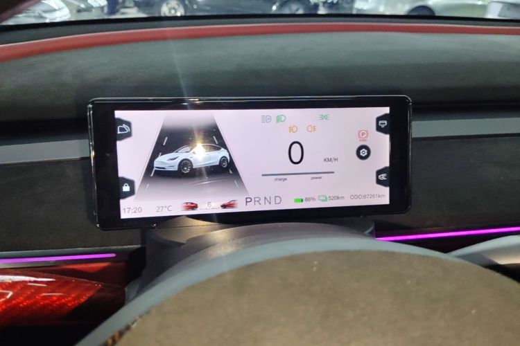 Tesla Model Y 2021 car image #16