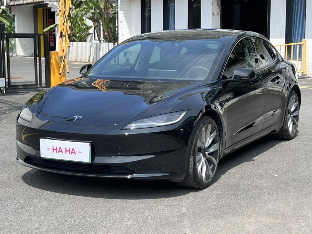 Tesla Model 3 2024 car image 
