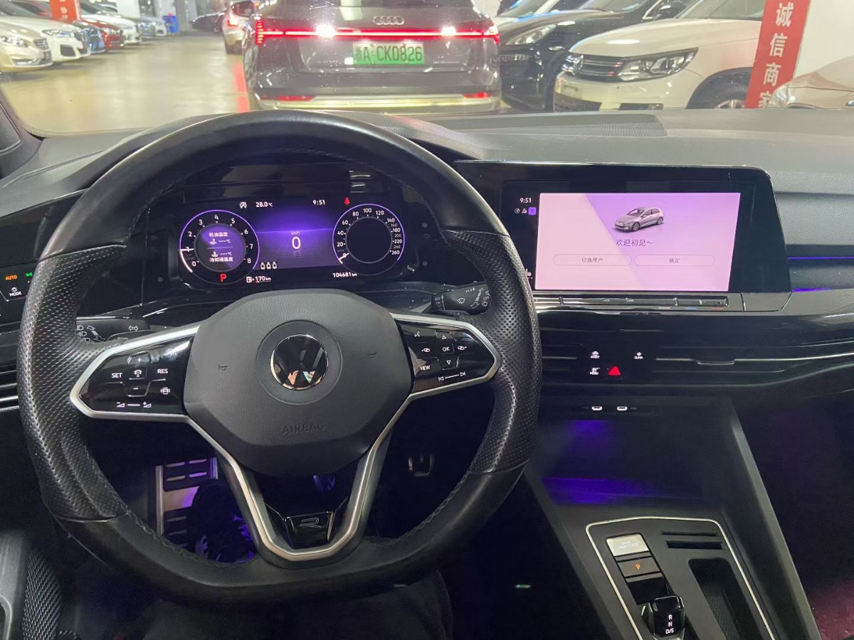 Volkswagen Golf 2021 #7 Volkswagen Golf 2021 صورة سيارة #7