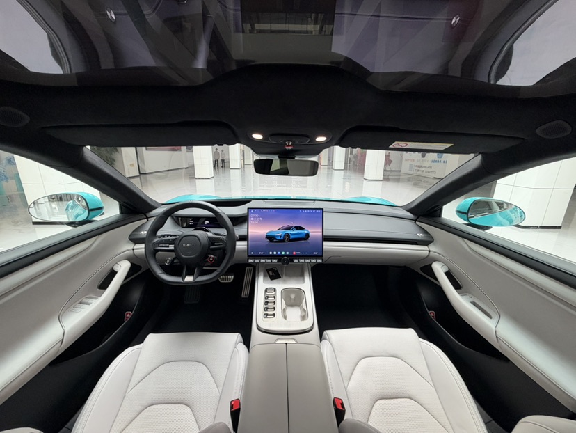 MI SU7 2024 car image #15