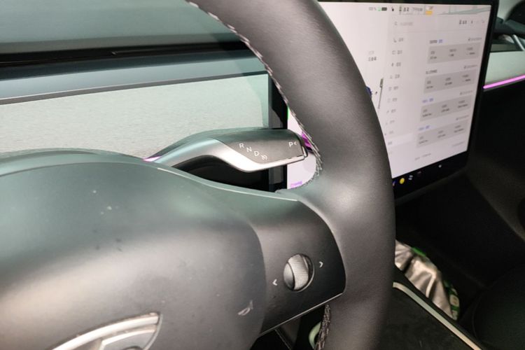Tesla Model Y 2024 #14 Tesla Model Y 2024 car image #14