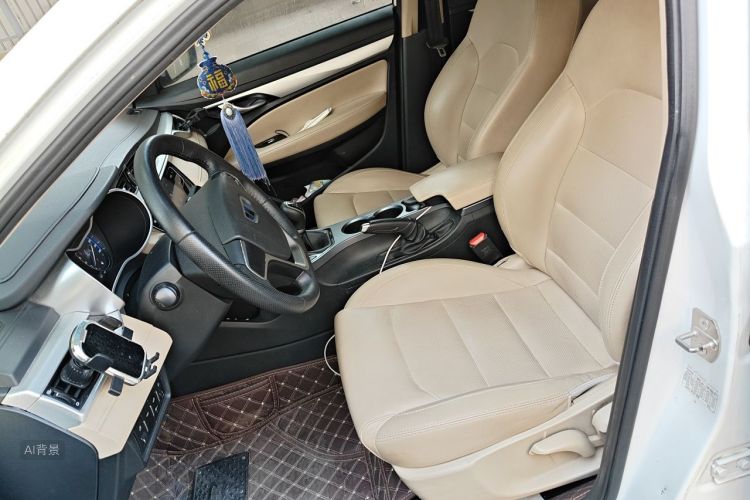 GEELY Emgrand 2018 car image #17