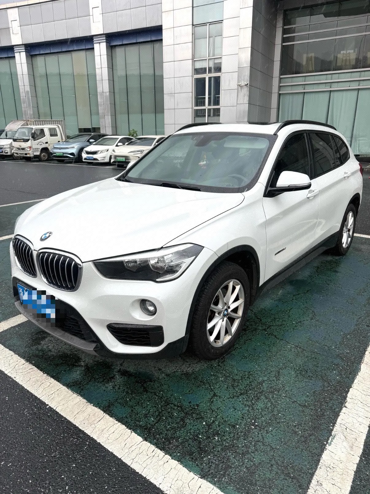 BMW X1 2018 car image 