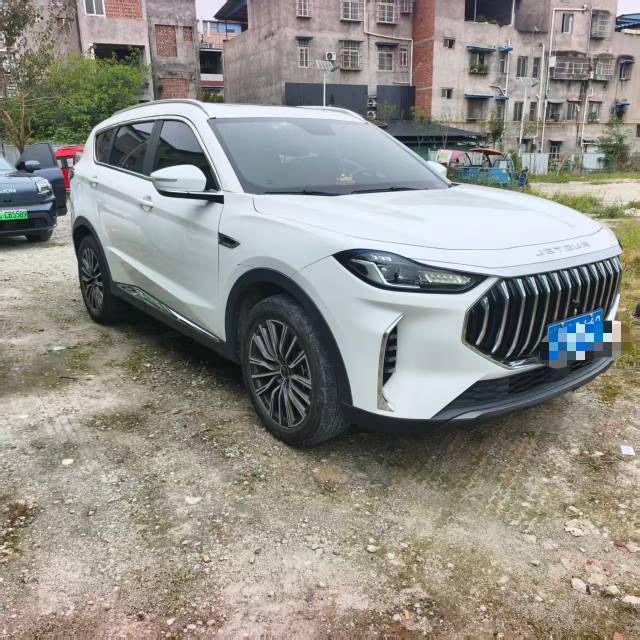 Jetour X70 PLUS 2023 car image #3