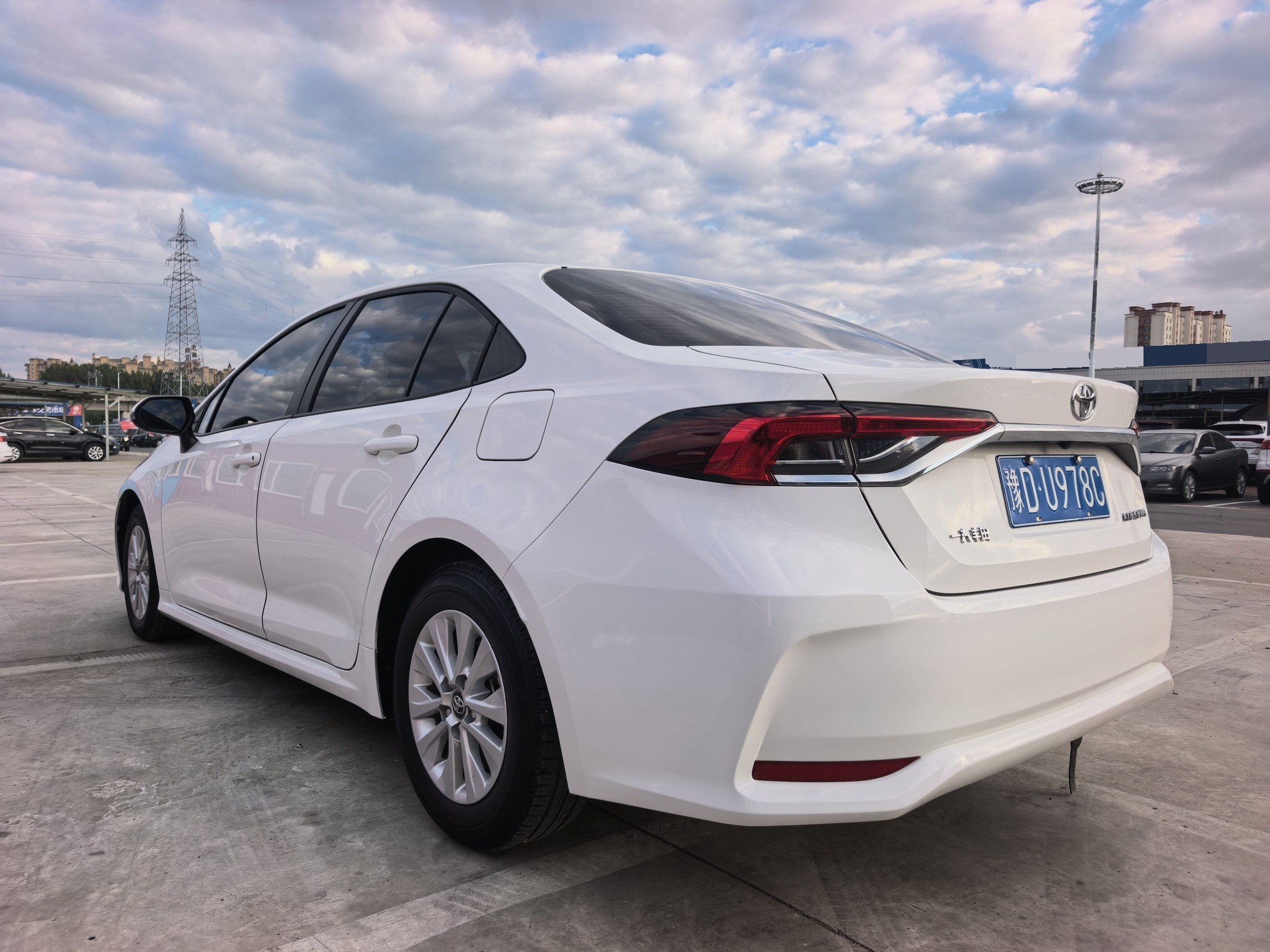 Toyota Corolla 2023 image de voiture #5