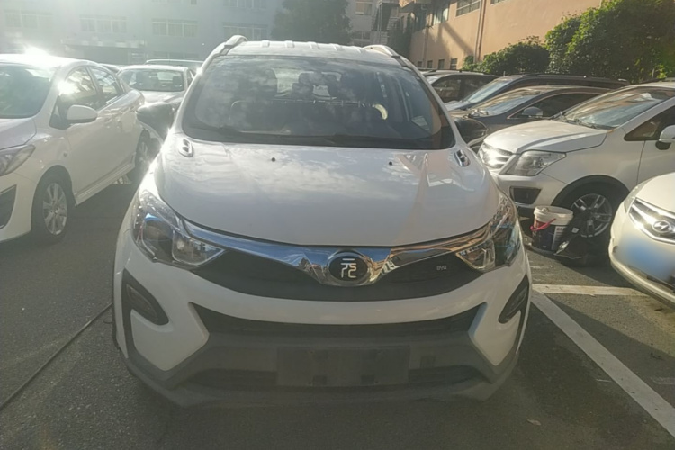 BYD Yuan 2016 #3 BYD Yuan 2016 car image #3