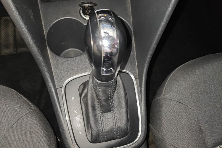 Volkswagen Polo 2016 #14 Volkswagen Polo 2016 car image #14
