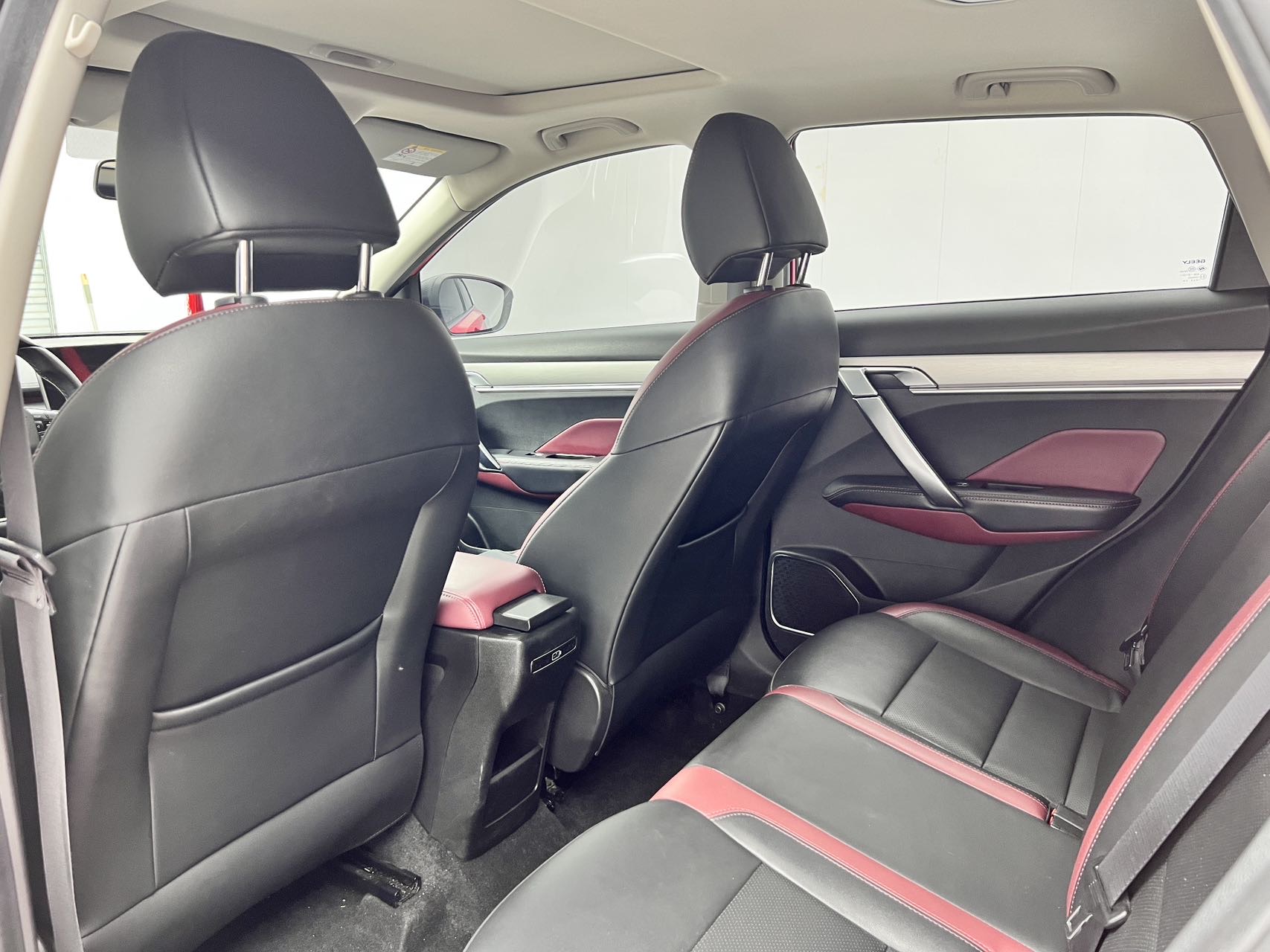 GEELY Coolray 2021 imagen de coche #3