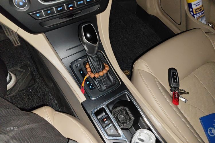 GEELY Emgrand 2017 car image #16