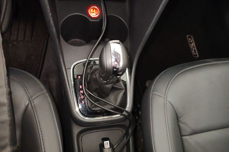 Volkswagen Polo 2017 car image #14