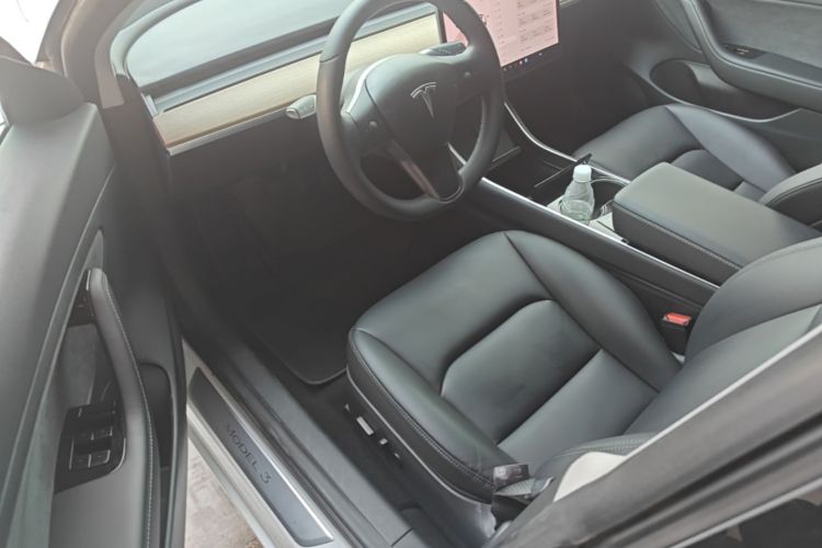Tesla Model 3 2020 #16 Tesla Model 3 2020 car image #16