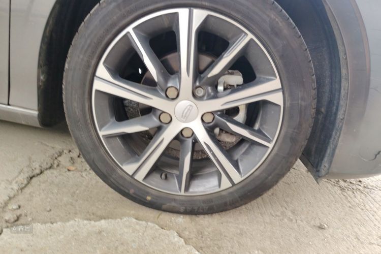 GEELY Emgrand 2023 car image #9