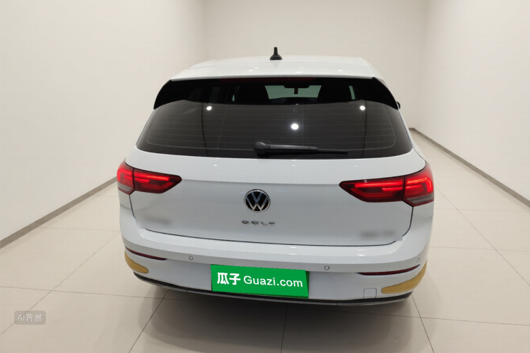 Volkswagen Golf 2024 car image #6