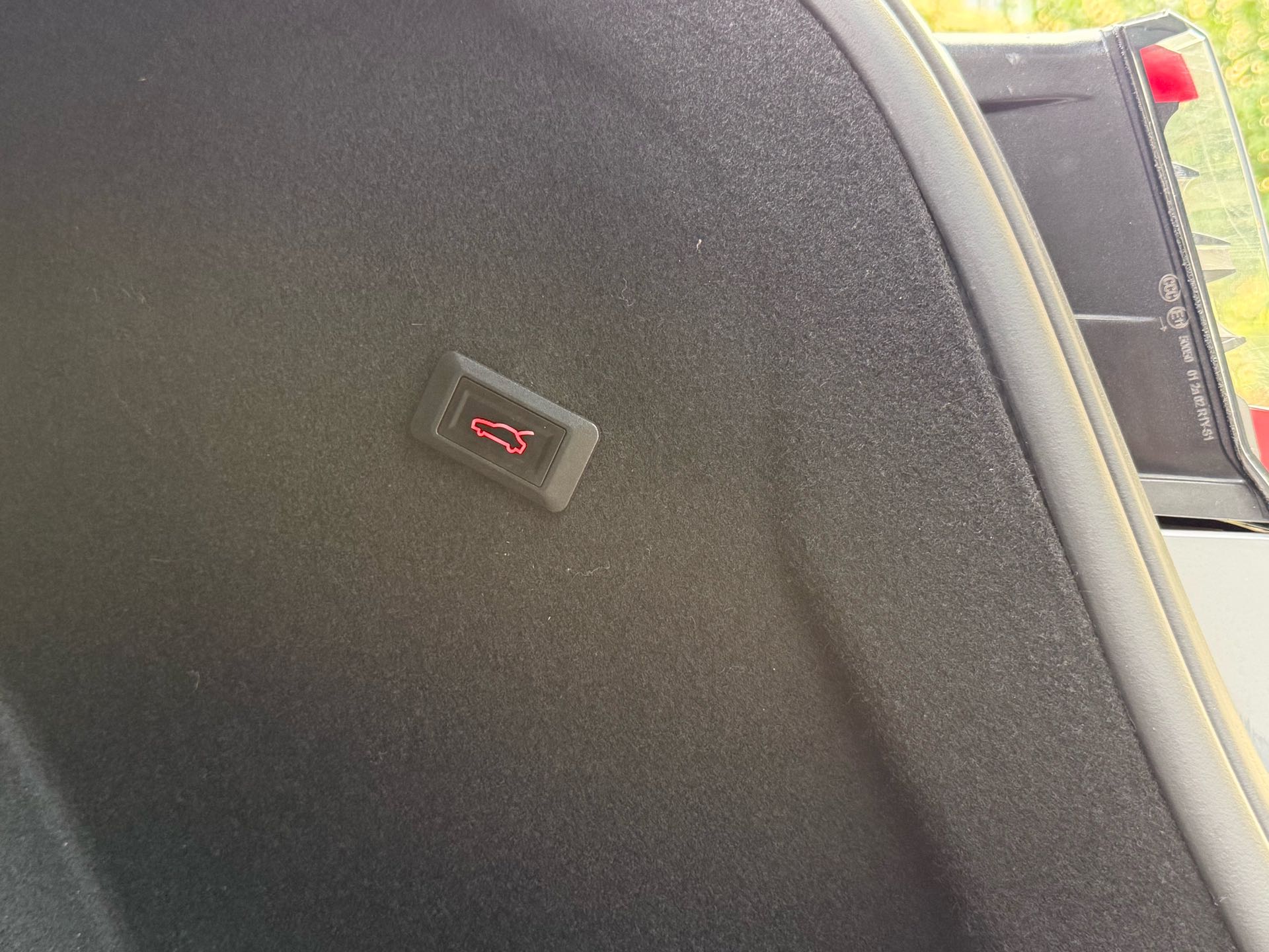 Tesla Model 3 2020 car image #8